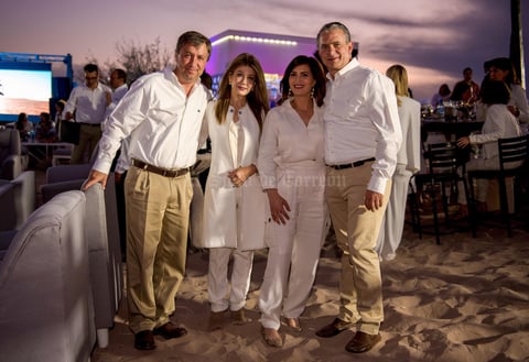 Gerardo y Karina Berlanga, Karla y Francisco Saracho.