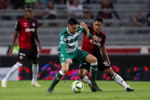 Santos cae contra Atlas y vuelve a dejar ir los tres puntos
