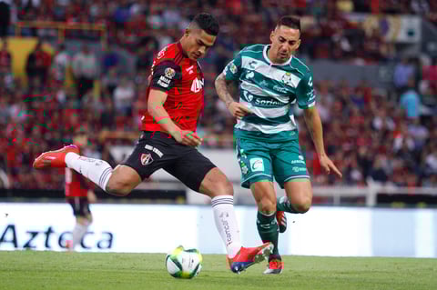 Santos cae contra Atlas y vuelve a dejar ir los tres puntos