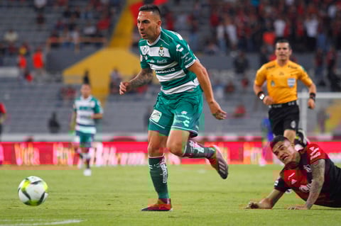 Santos cae contra Atlas y vuelve a dejar ir los tres puntos