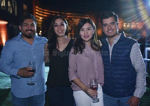 31032019 Óscar, Valeria, Andrea e Iván.