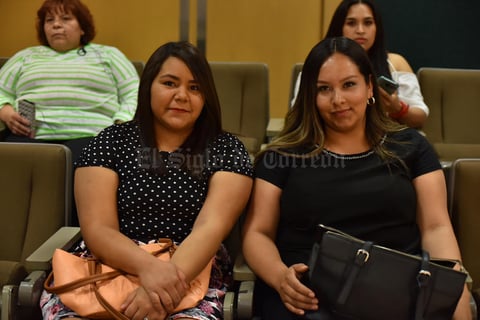 01042019 EN RECIENTE EVENTO.  Wendy y Amayrani.