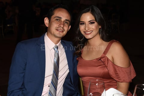 02042019 EN RECIENTE FESTEJO.  Carlos y Estefanía.