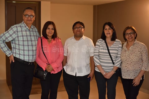 03042019 Eduardo, Cristina, Padre José Luis, Silvia y Lupita.