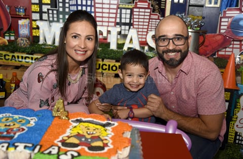 03042019 EN FAMILIA.  Liliana, Matías y Aarón.