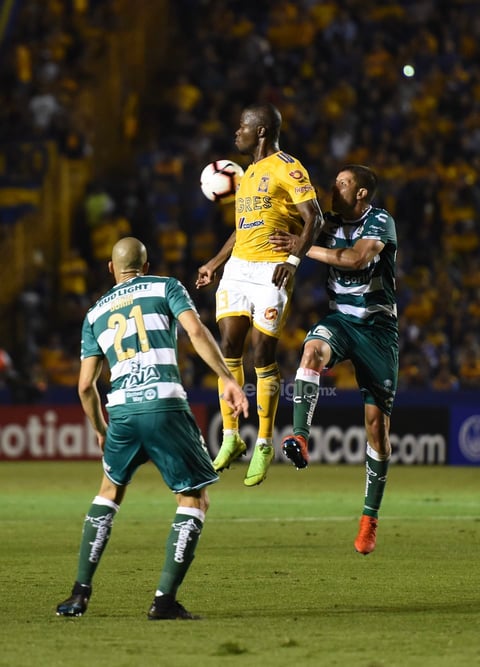 Santos enfrenta un complicado pase a la final de Concachampions