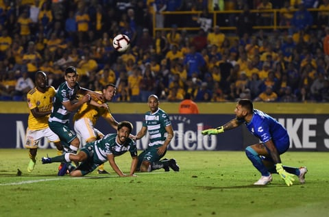 Santos enfrenta un complicado pase a la final de Concachampions