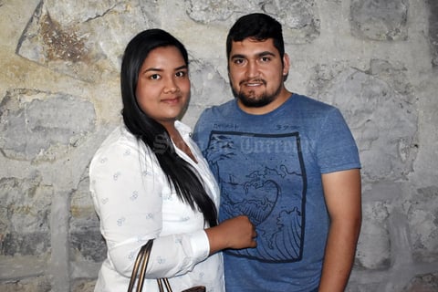 04042019 Karina y Adán.