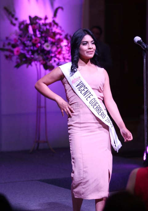 Presentan candidatas a Perla del Guadiana