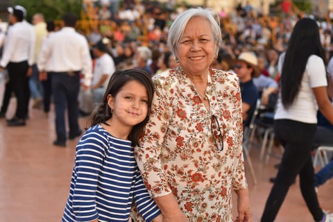 05042019 Camila y Rosa Otilia.