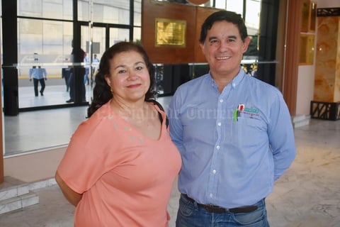05042019 Estela y César.