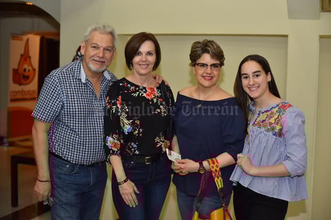 05042019 EN EL TEATRO.  Ernesto, Tony, Susana y Susy.