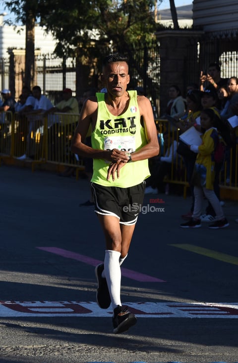 Celebran la carrera META 10 K de Peñoles