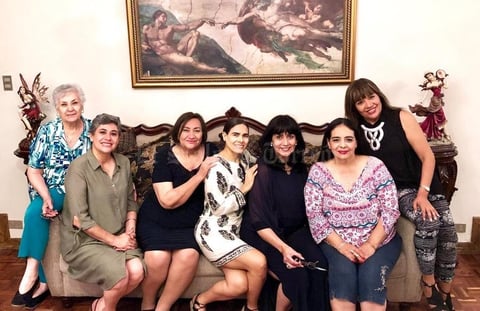 07042019 ENTRE AMIGAS.  Rosy Solares, Rosy Payán, Celia Álvarez, Jossie Fernández, Irma Gallardo, Juanita Ulloa y Gaby Vázquez.