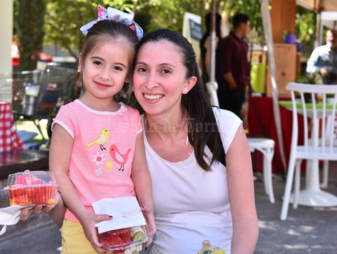 08042019 Paula y Josie.