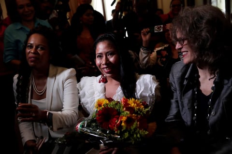 Yalitza Aparicio recibe la llave de la Ciudad de Panamá