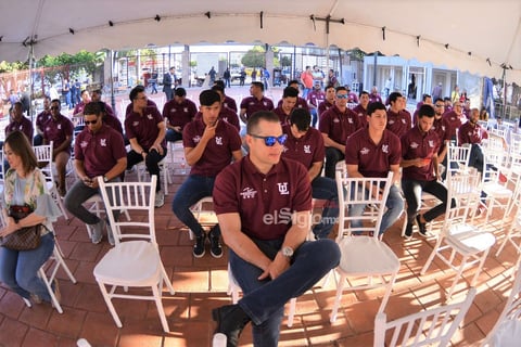 Estuvieron presentes jugadores, staff de coucheo, directiva y diferentes medios de comunicación de la región.