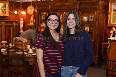 09042019 Marisa y Sofía.