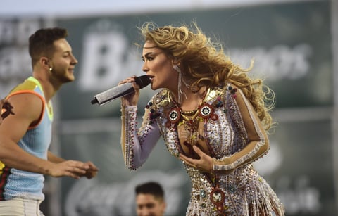 Ninel Conde lleva su música al Estadio Revolución