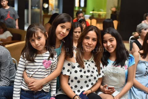 10042019 Blanca, Regina, Paola y Romina.