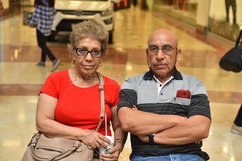 11042019 EN PAREJA.  Silvia y Saúl.