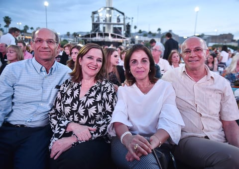 Memo, Cecy, Rocio y Beto Murra