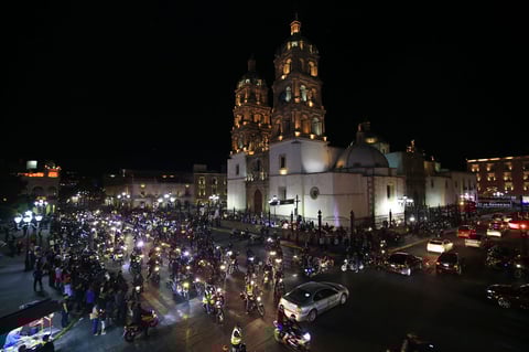 A veces se les unen otros cuantos motorizados de los estados vecinos.
