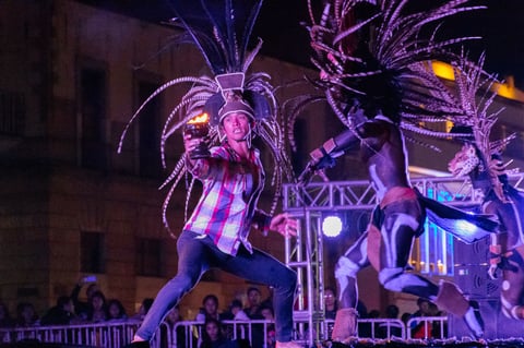 Resultó muy atractivo para los presentes, que despidieron a la compañía de danza con ovaciones.