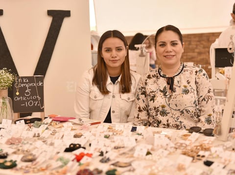14042019 EN RECIENTE EVENTO.  Lety y Karla.