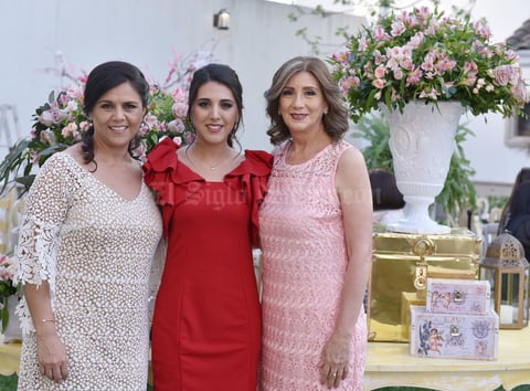 15042019 BODA EN MAYO.  Magda Díaz de León con Magda Galindo y Silvia Torres.