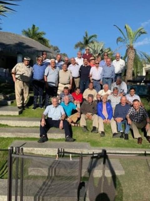 14042019 REENCUENTRO.  Integrantes de la Generación 1955-1966 del Instituto Francés de La Laguna celebrando su 6o. Encuentro en la residencia de la familia de Rodolfo Coppel, anfitrión, estando con ellos el Hno. Rubén Sámano, padrino de la generación.