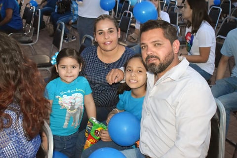 15042019 Ana Lucía, Paulina, María Paula y León Gregorio.