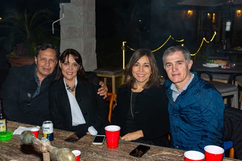 Jorge Faya festeja cumpleaños con amigos