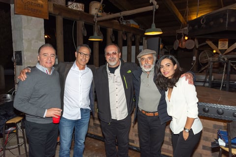 Jorge Faya festeja cumpleaños con amigos