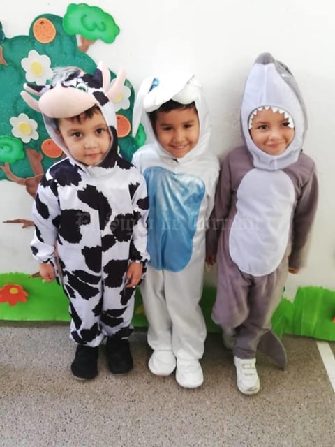 16042019 AMIGUITOS.  Santiago, Sebastián e Iker.