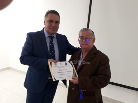 Dr. Javier Fernando Antezana Castro y Dr. Armando de Pablos Gómez.