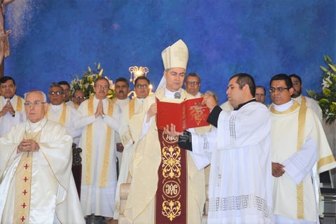 Diócesis de Torreón realiza Misa Crismal