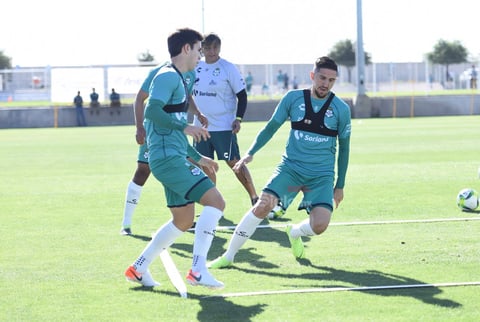 SANTOS LAGUNA ENTRENA

ENTRENAMIENTO DE SANTOS LAGUNA CON EL NUEVO DIRECTOR TÉCNICO GUILLERMO ALMADA, PREVIO AL PARTIDO DE FECHA 15