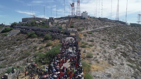 Recuerdan la Pasión de Cristo con Viacrucis en el Cerro de las Noas