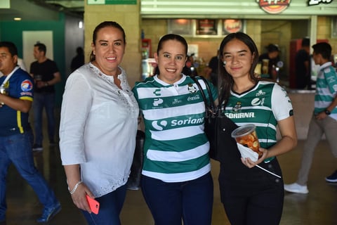 19042019 Julieta, Judith y Bárbara.
