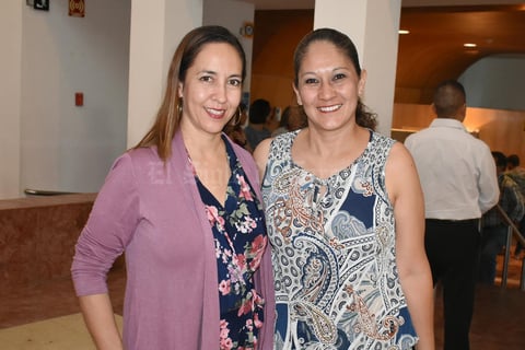19042019 Natividad y Laura.
