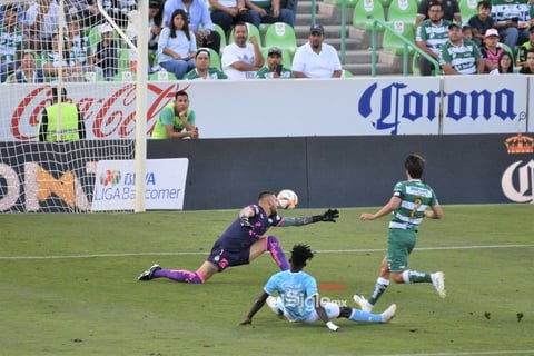 Santos vence a Querétaro
