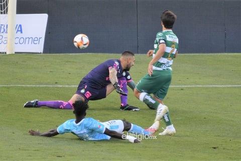 Santos vence a Querétaro
