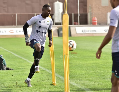 Santos realiza práctica para su duelo de la jornada 16