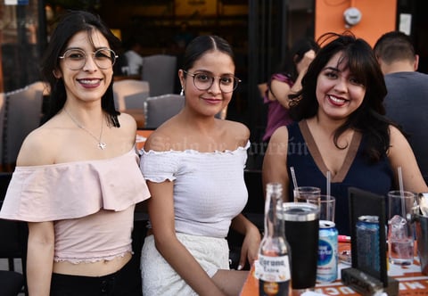 23042019 Andy, Brenda y Bere.