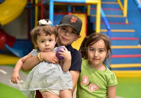23042019 Aitana, Rolando y Blanca.