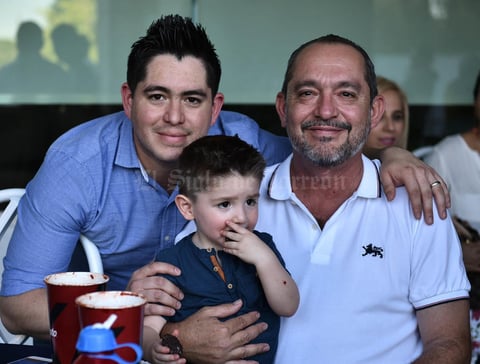 25042019 TRES GENERACIONES.  Pedros.