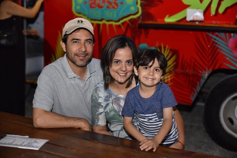 25042019 Daniel, Erika y Dany.