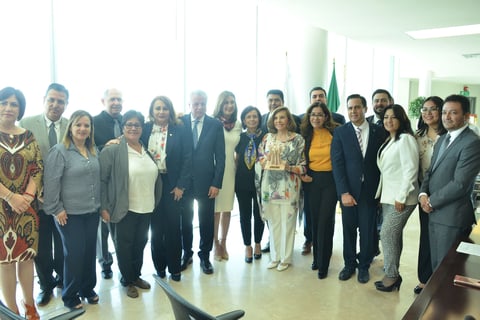 Ayuntamiento entrega llaves de la ciudad a fundadora de CIJ