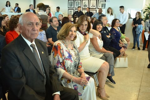 Ayuntamiento entrega llaves de la ciudad a fundadora de CIJ